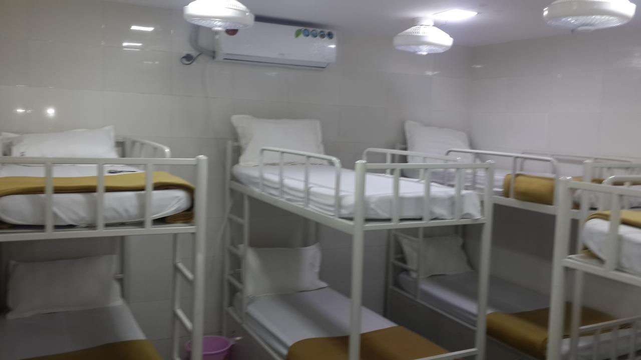 Star Dormitory Mumbai Ngoại thất bức ảnh