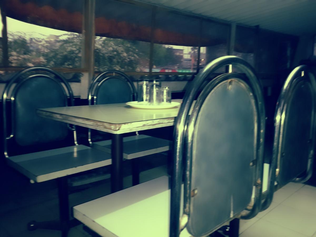 Star Dormitory Mumbai Ngoại thất bức ảnh