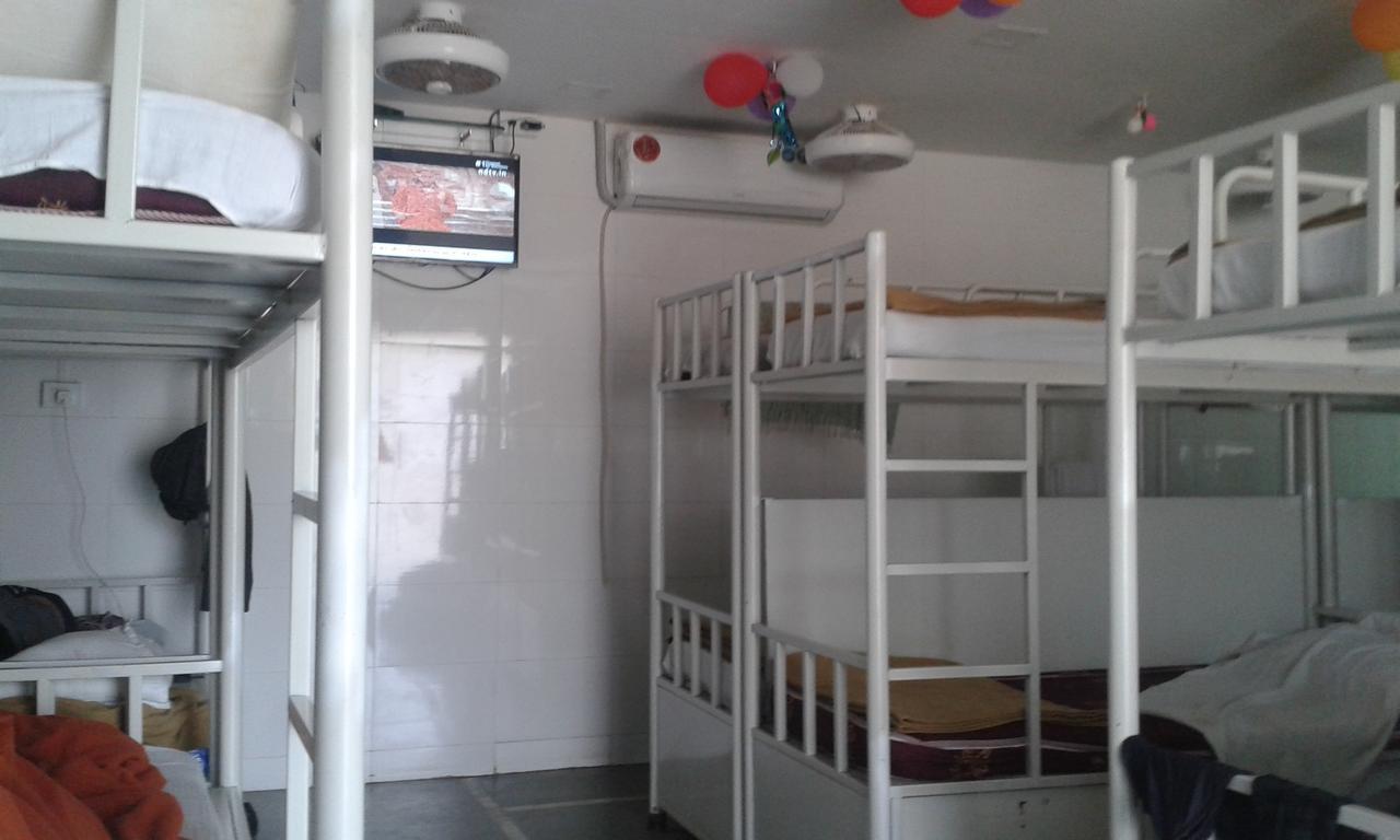 Star Dormitory Mumbai Ngoại thất bức ảnh