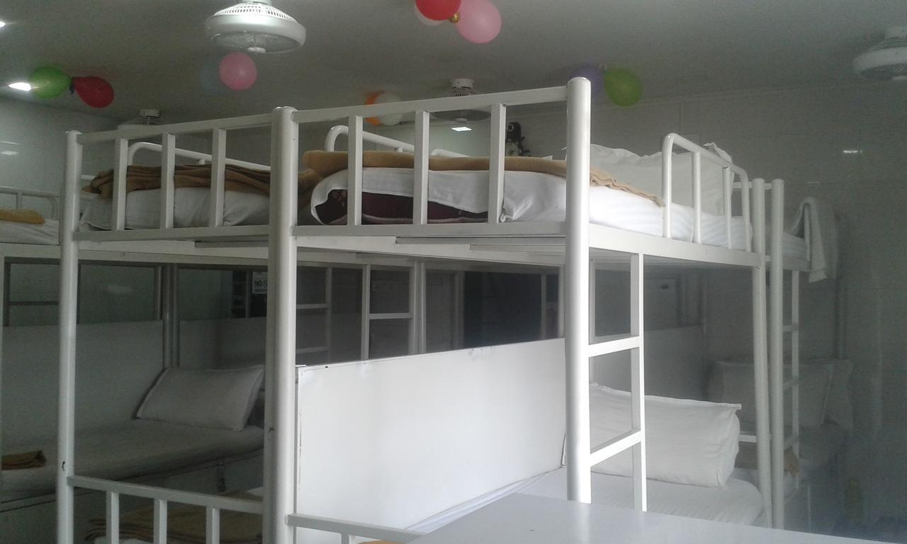 Star Dormitory Mumbai Ngoại thất bức ảnh