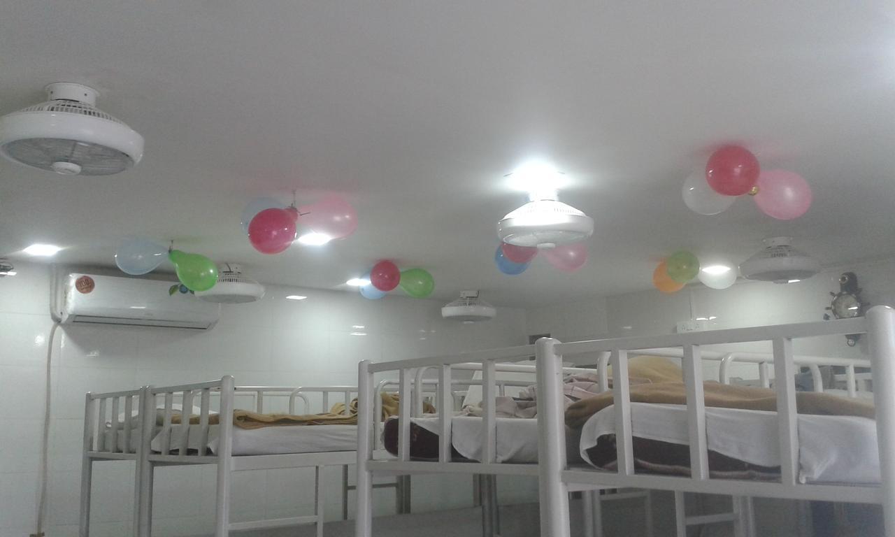 Star Dormitory Mumbai Ngoại thất bức ảnh