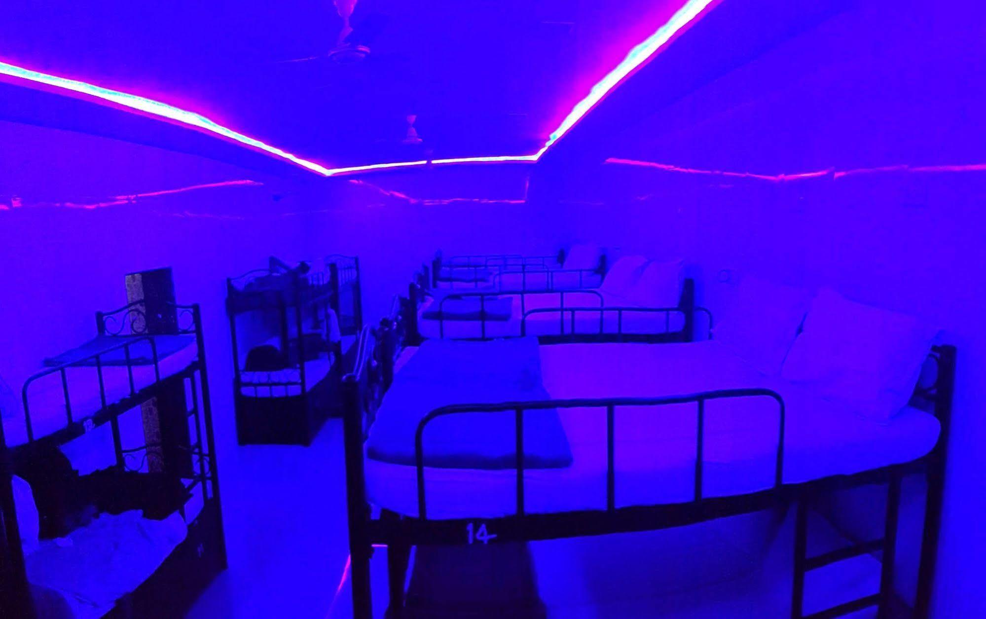 Star Dormitory Mumbai Ngoại thất bức ảnh