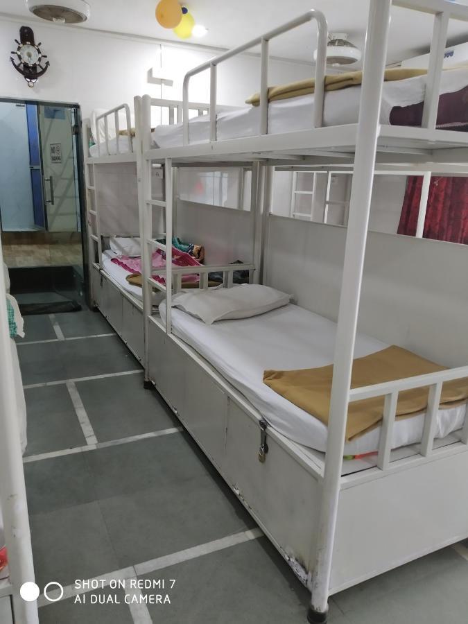 Star Dormitory Mumbai Ngoại thất bức ảnh