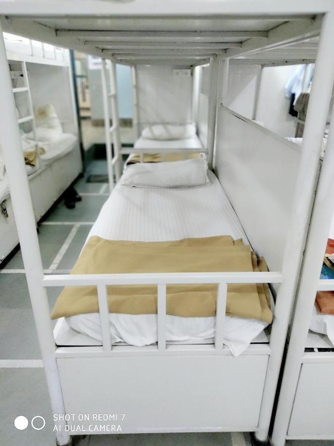 Star Dormitory Mumbai Ngoại thất bức ảnh