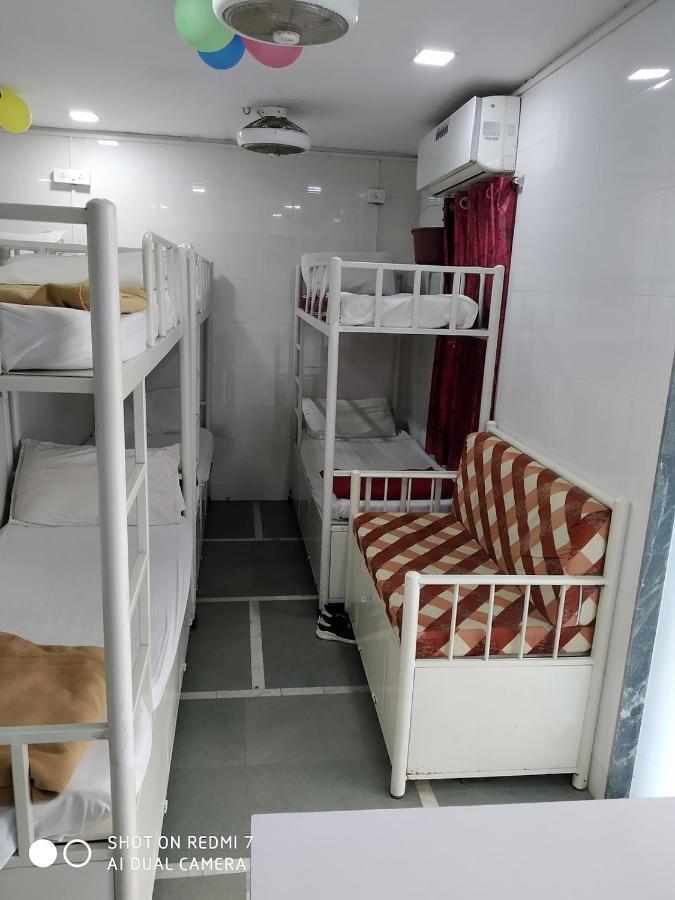Star Dormitory Mumbai Ngoại thất bức ảnh